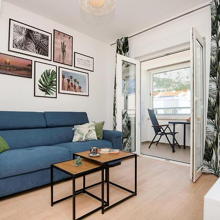 1 Bedroom Beautiful Apartment In Baška Voda Buitenkant foto