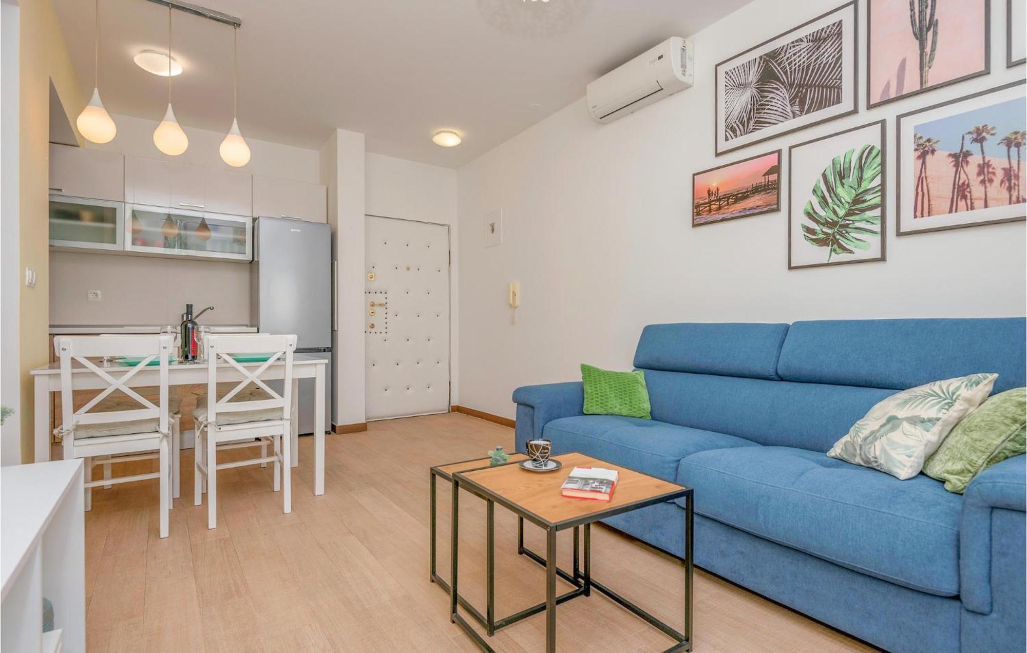 1 Bedroom Beautiful Apartment In Baška Voda Buitenkant foto